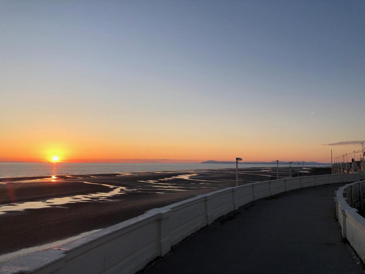 Cherry Blossom Inn Blackpool Eksteriør billede
